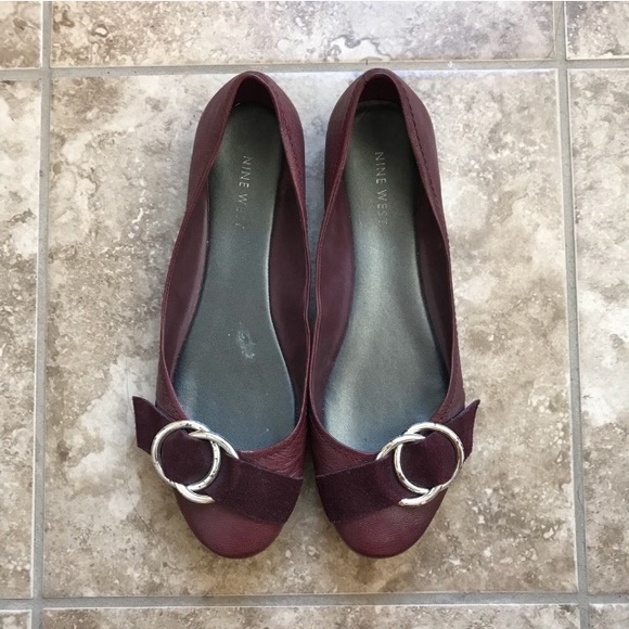 Nine West burgundy ballet flat shoes - Picture 2 of 3